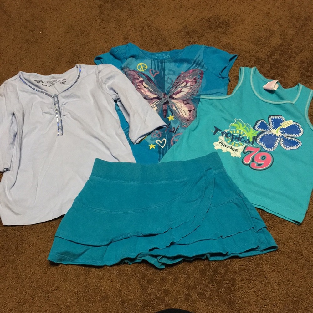 Tops & bottom Girls size 6 - 4 items-1 blue skort & 3 shirts